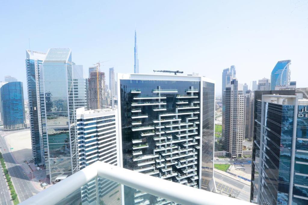 Damac Maison Prive Deluxe Studio With Burj-Khalifa View Hotel Dubai Exterior photo